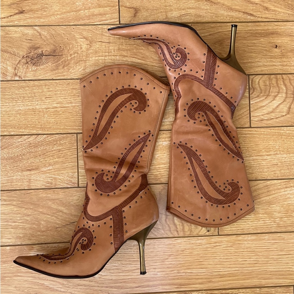 Country Heeled boots